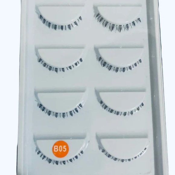 100% BOTTOM LASHES.BOTTOM LASHES EXTENSION ON THE BOTTOM HELP BALANCE OUT AND CO - Picture 7 of 8